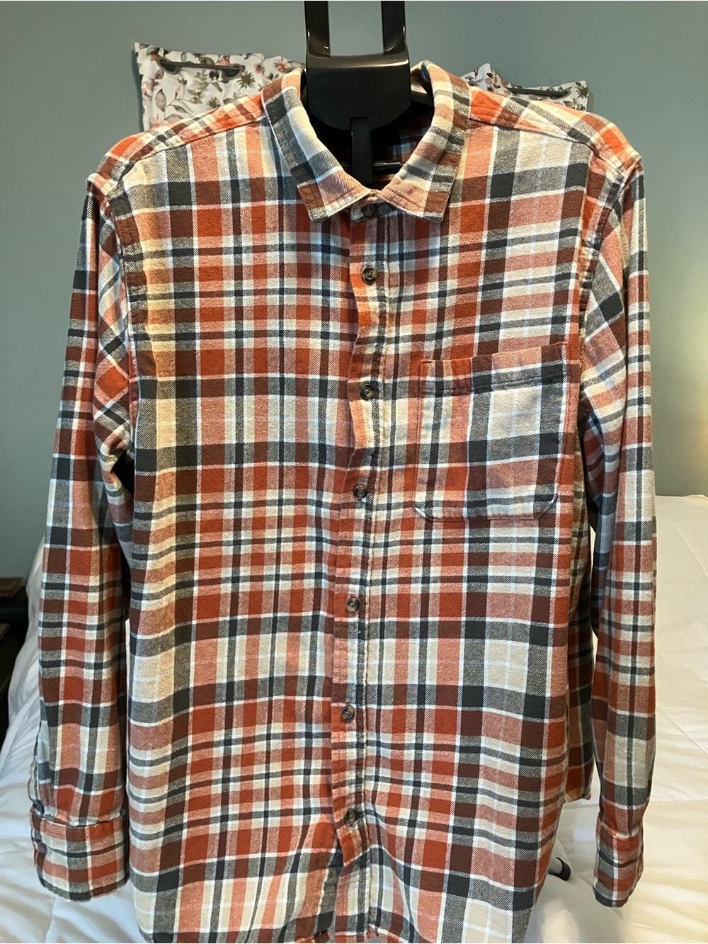 Eddie Bauer Men’s XXL Flannel Shirt Rust Orange Plaid Long Sleeve Button Up